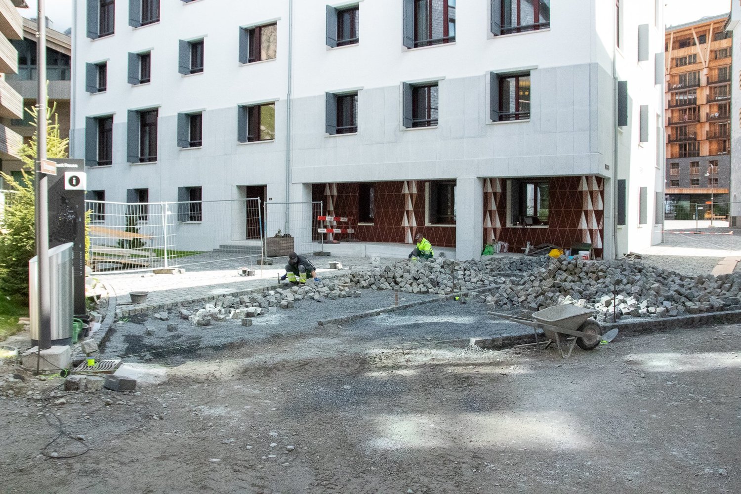 Schmid Projekt Andermatt Ressort Reuss Umgebung Baustelle (3)