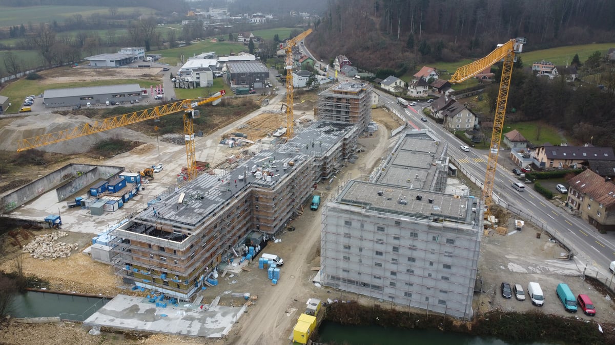 Schmid Projekt Zwingen Laufenstrasse Papiri Baustelle