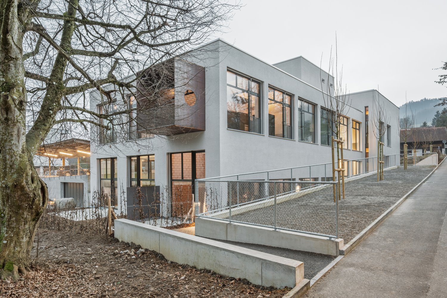 Aussenaufnahme der Loftwohnungen in Adliswil