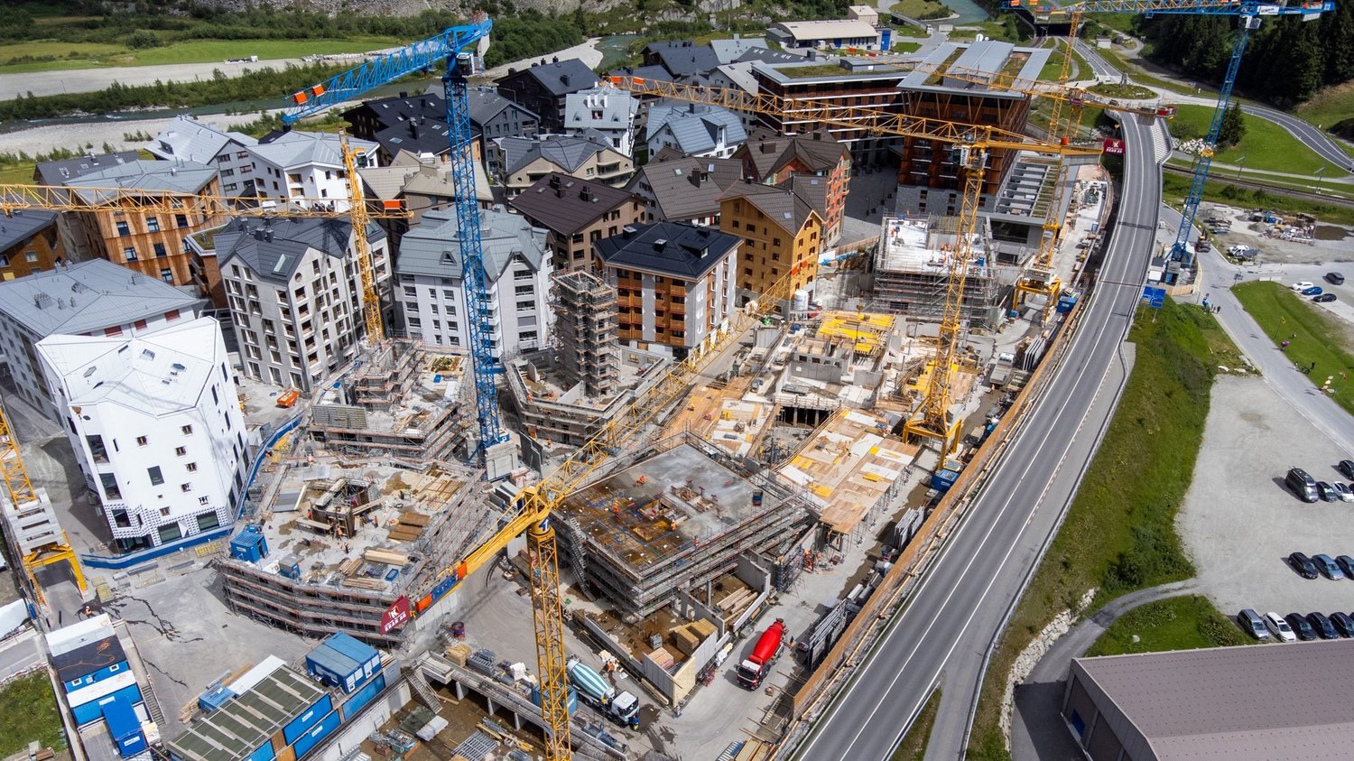 Drohnenaufnahmen Andermatt